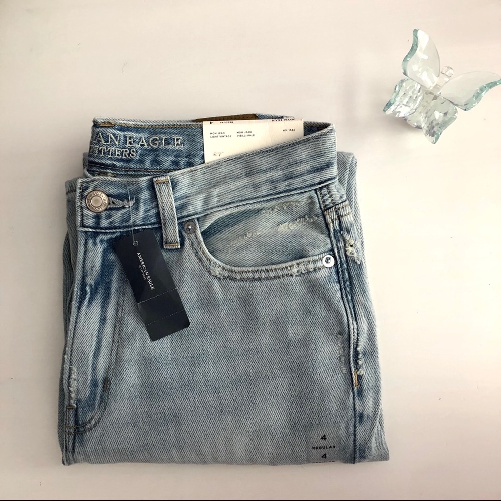 American eagle mom jeans